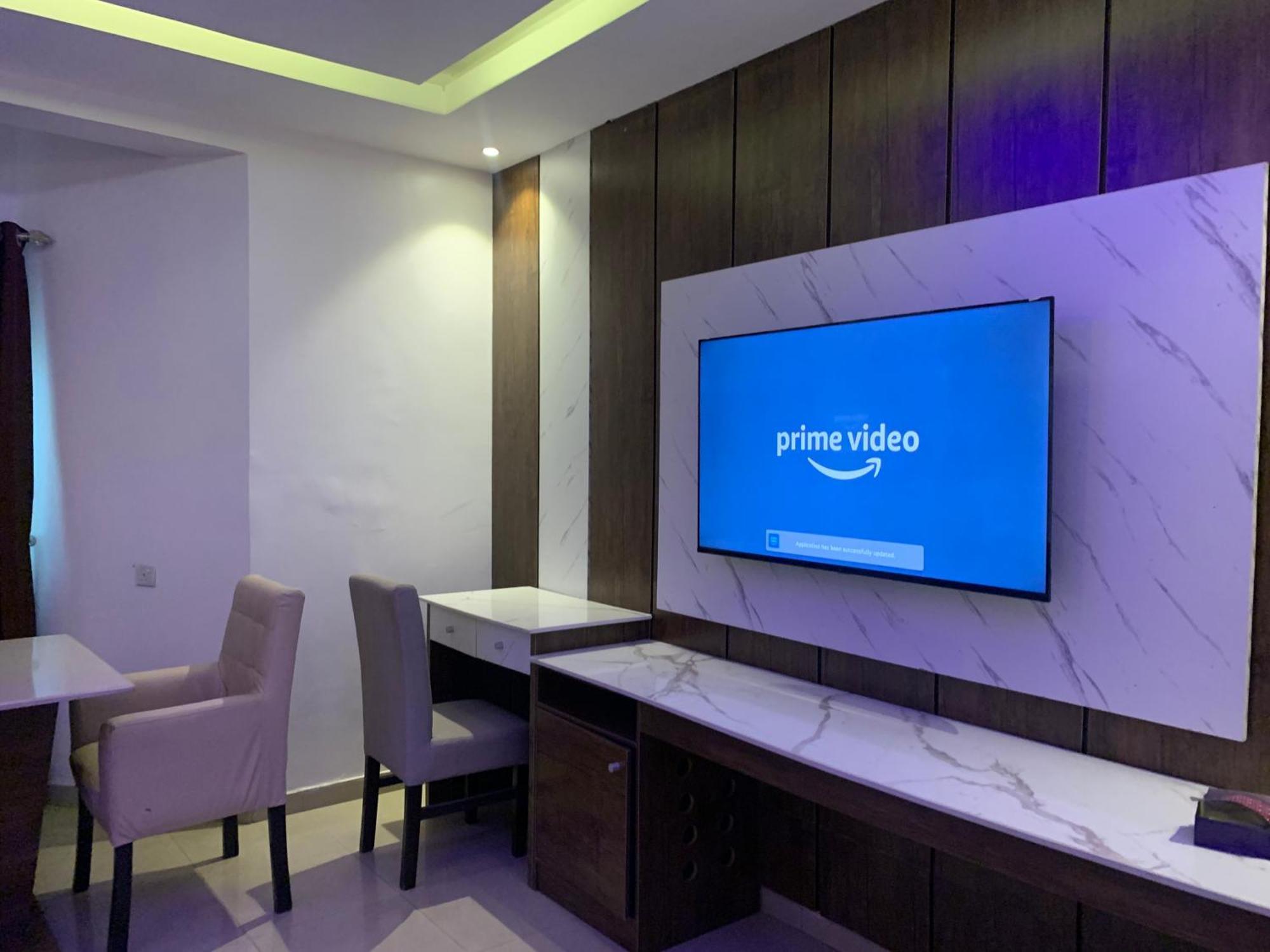 Presken Hotel @Oniru Lagos Bagian luar foto