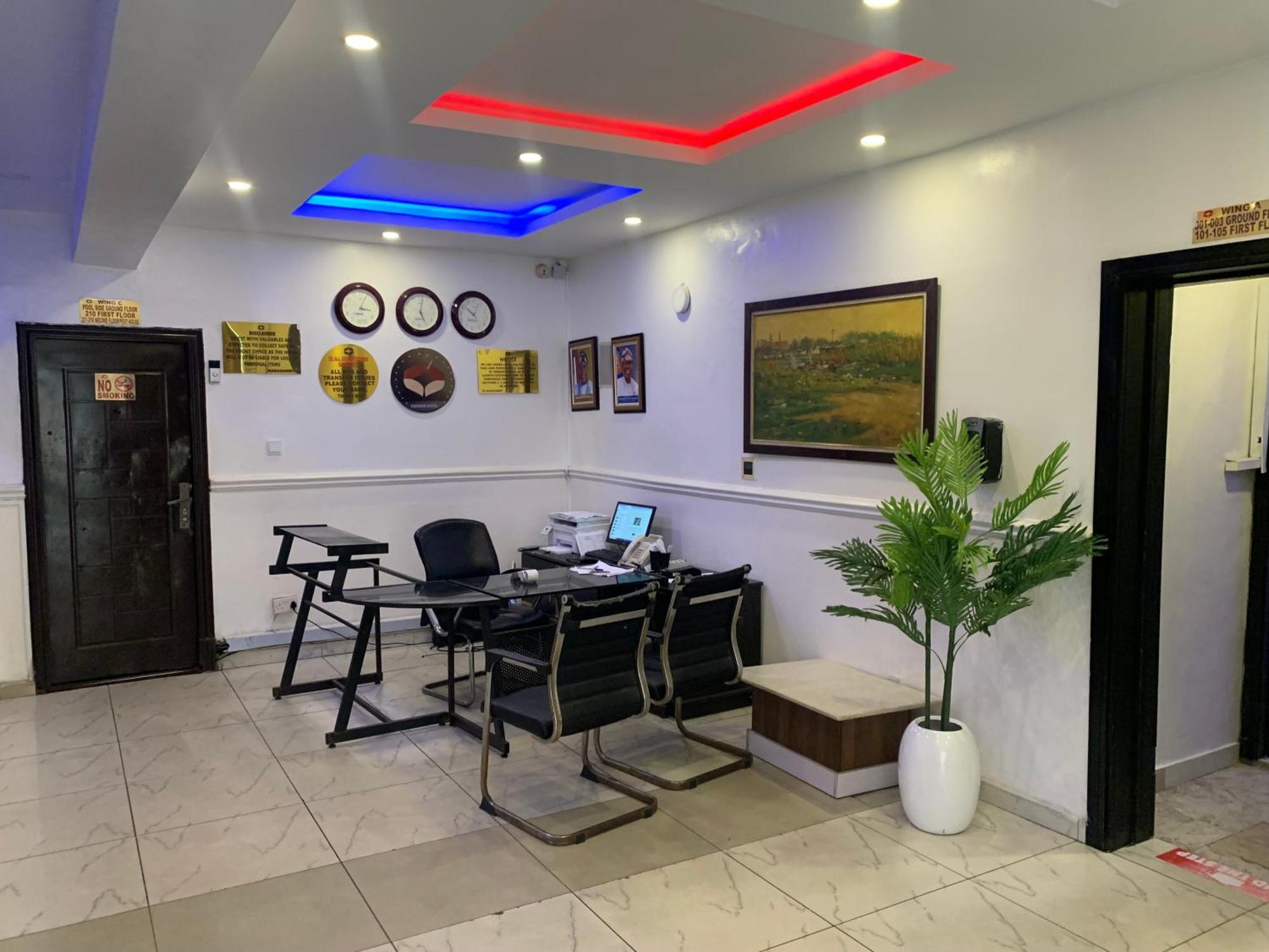 Presken Hotel @Oniru Lagos Bagian luar foto