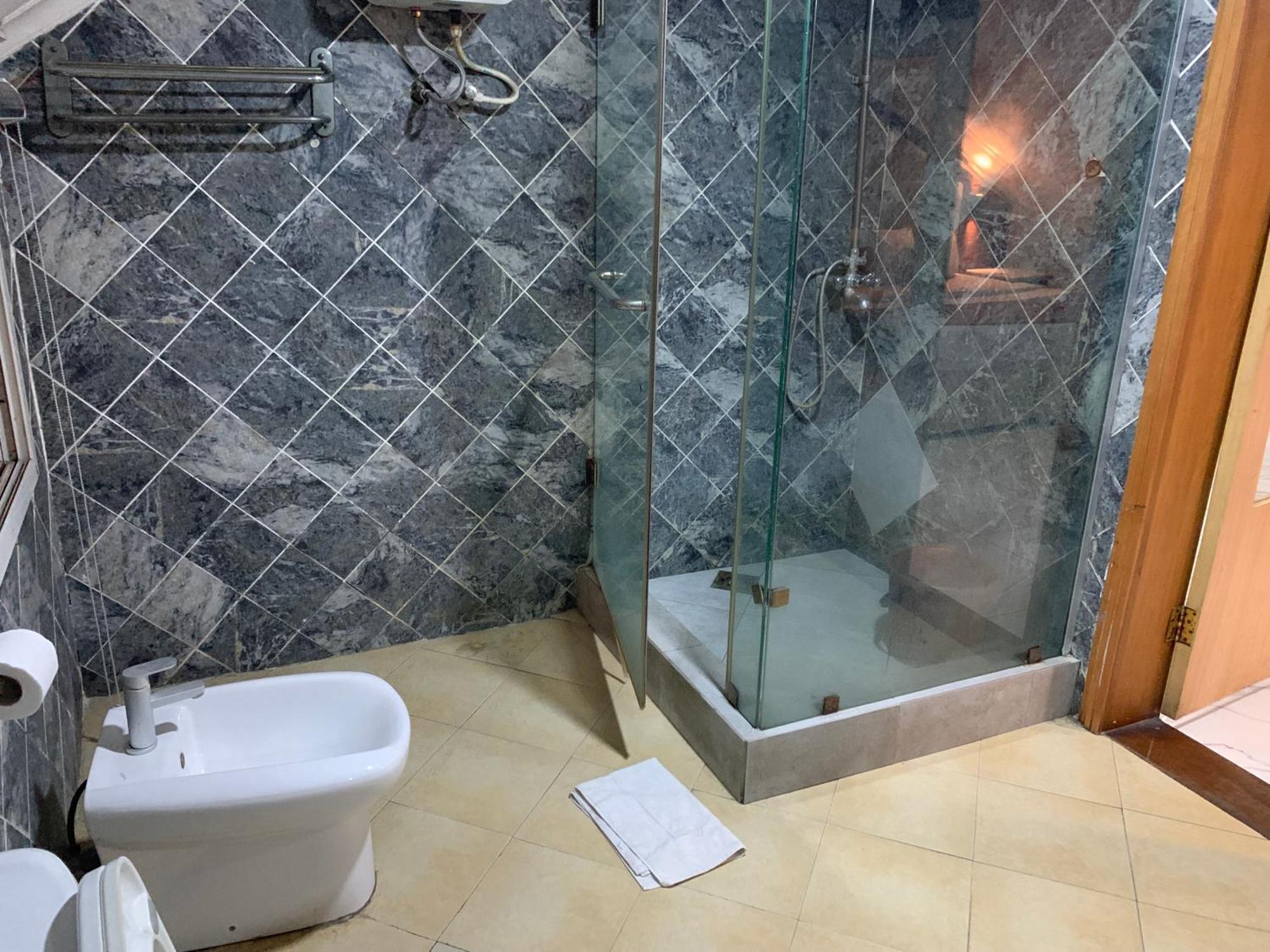 Presken Hotel @Oniru Lagos Bagian luar foto