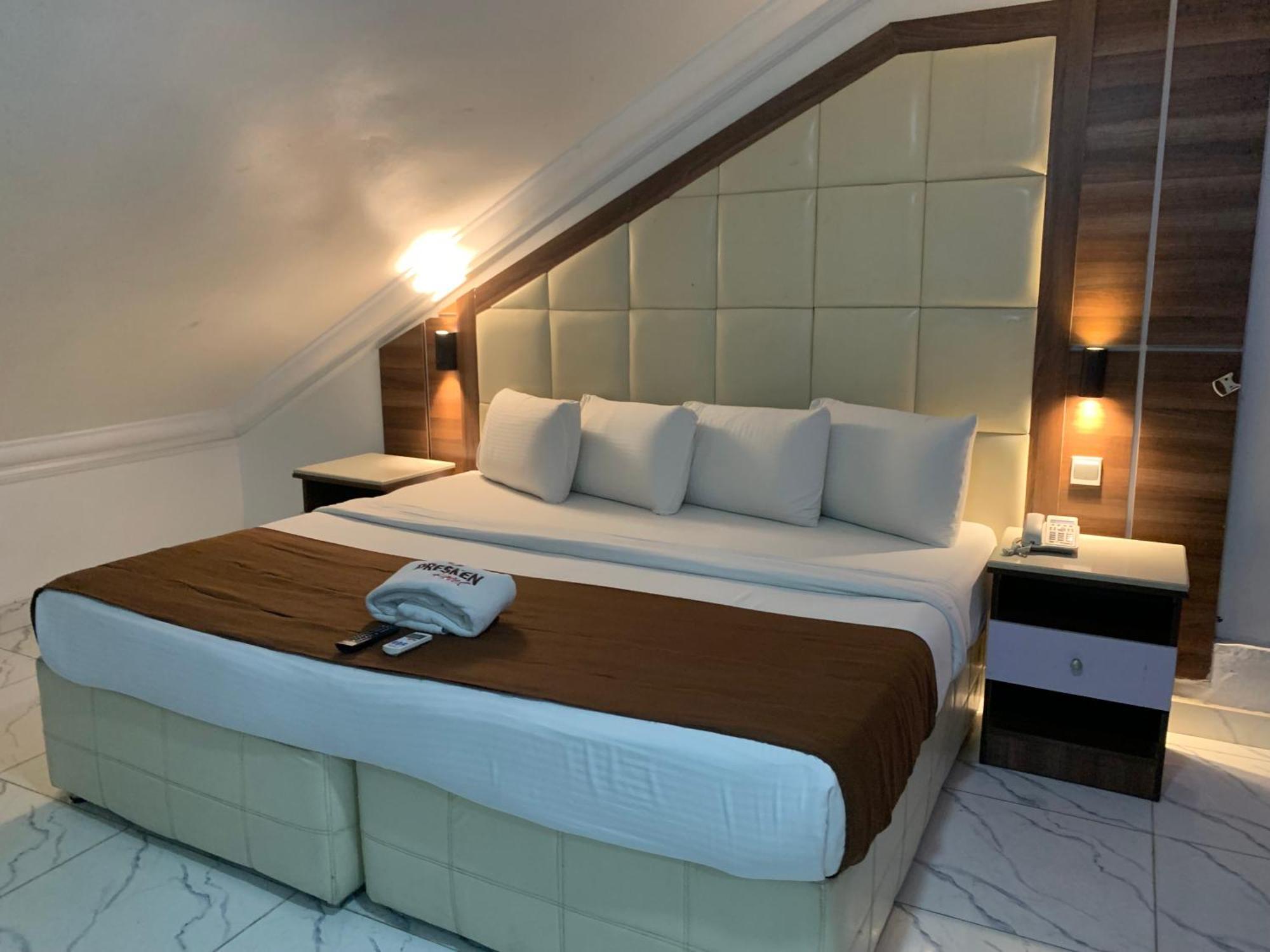 Presken Hotel @Oniru Lagos Bagian luar foto